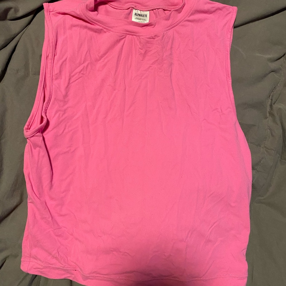 Crop muscle tank